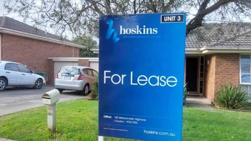 Hoskins for lease sign